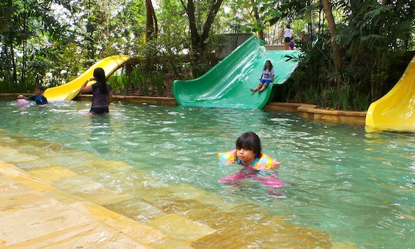 kolam renang anak