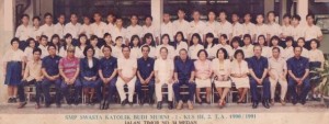 Foto bersama teman & guru di SMP Budi Murni 1 Medan