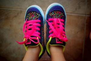 Kado sepatu baru dari mami.... :)