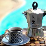 Cara Bikin Kopi Hitam Enak dengan Moka Pot