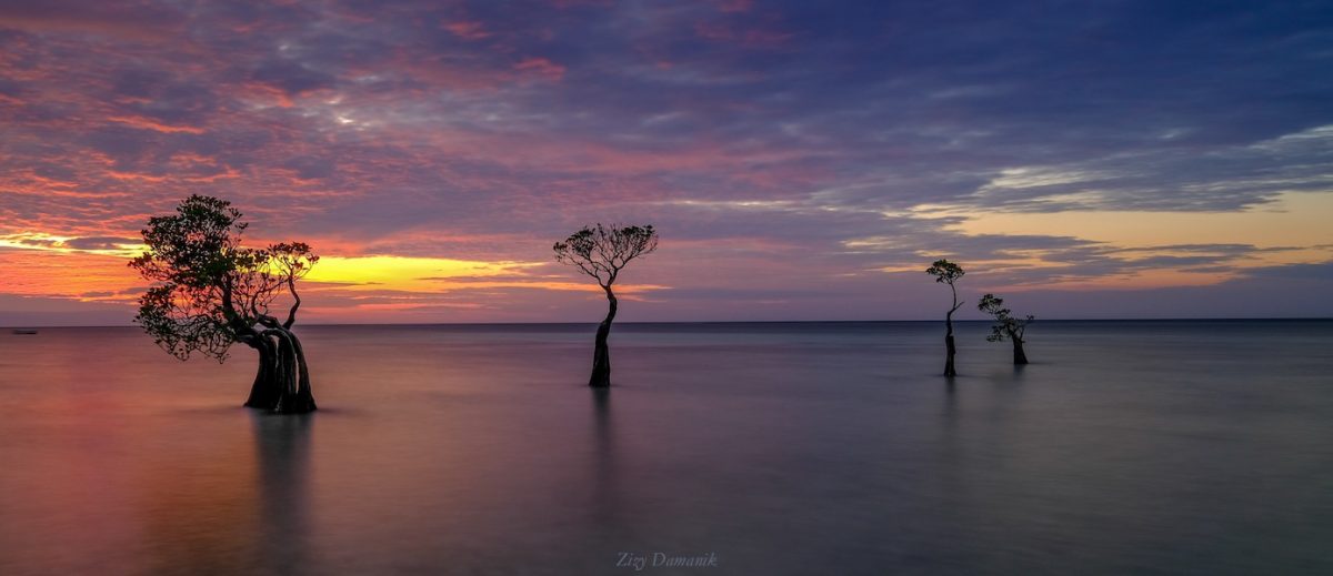 Senja di Pantai Walakiri, Sumba Timur