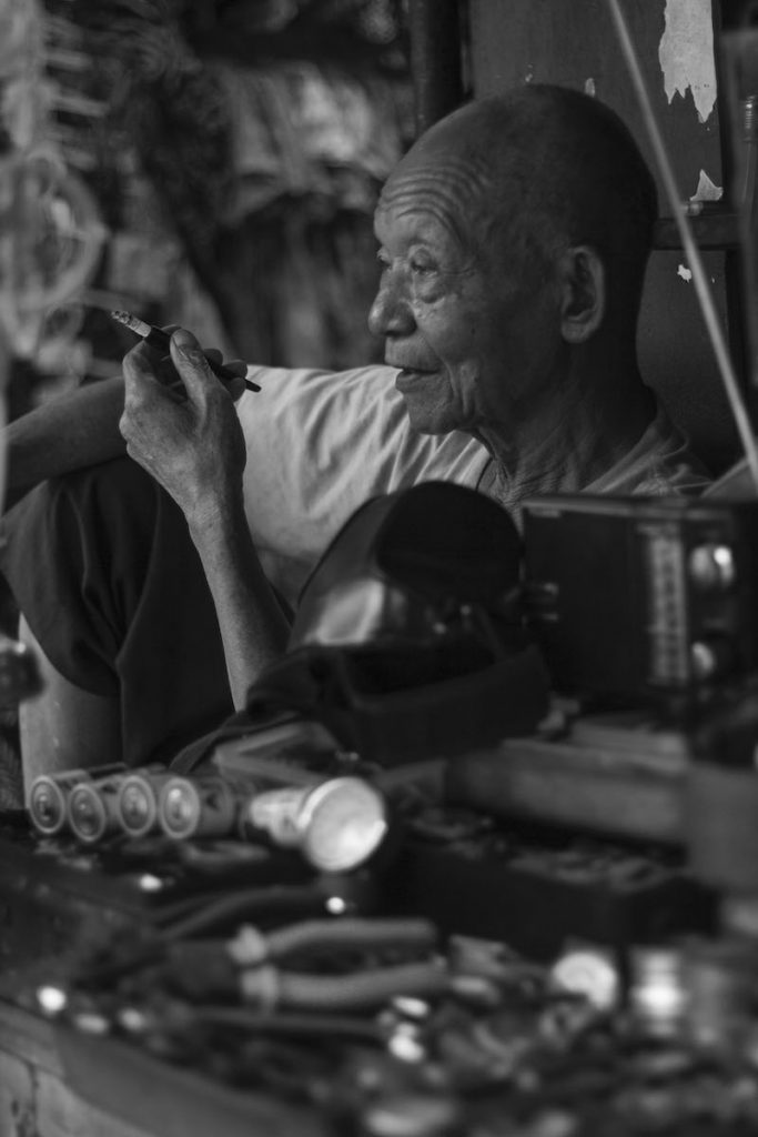 Foto Hitam Putih Human Interest