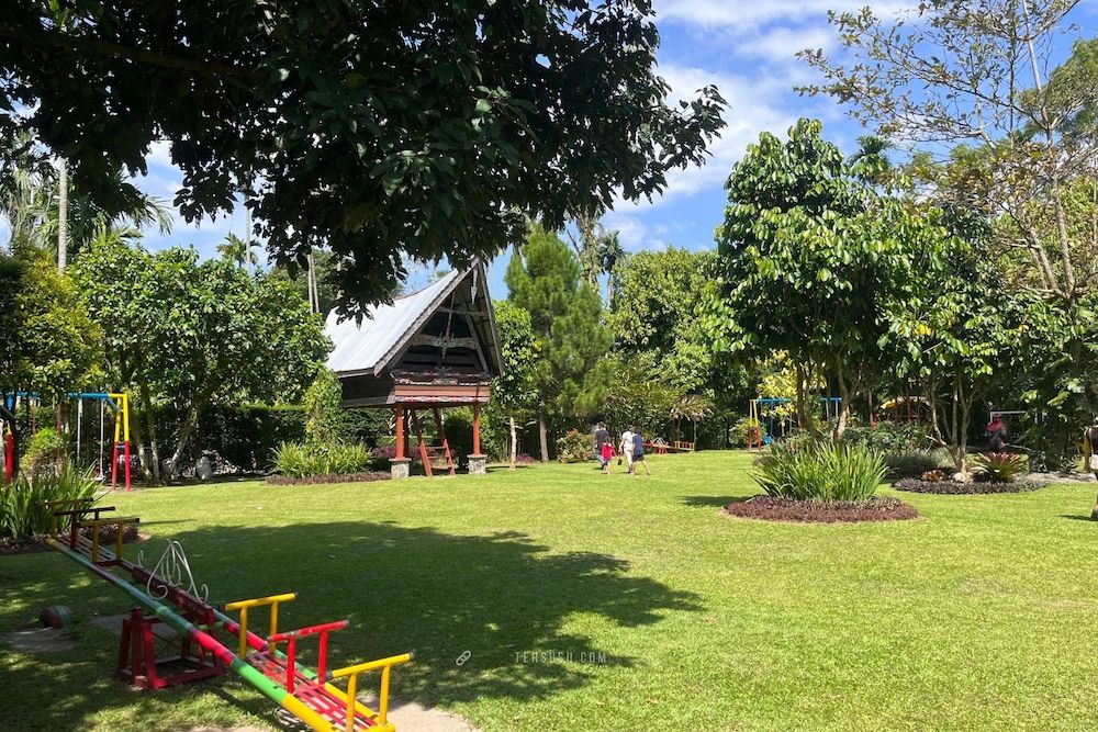 area playground le hu garden