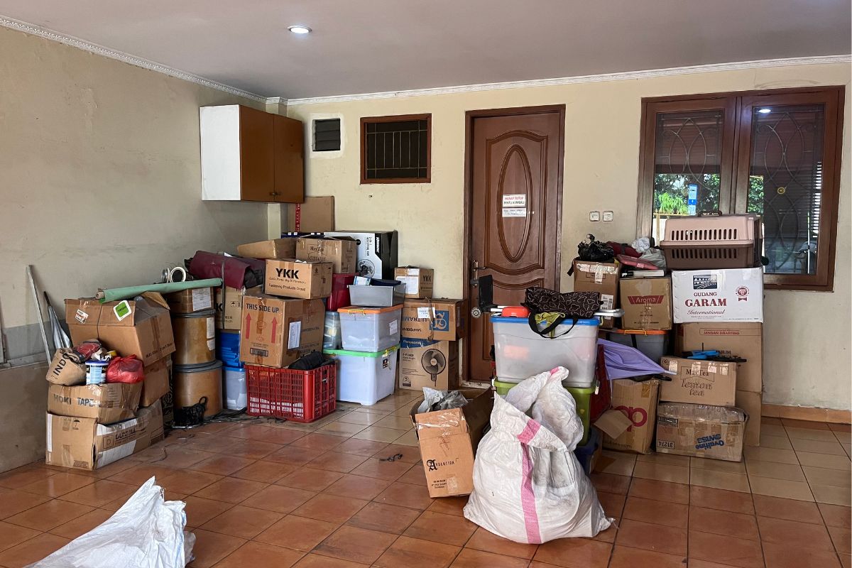 decluttering barang