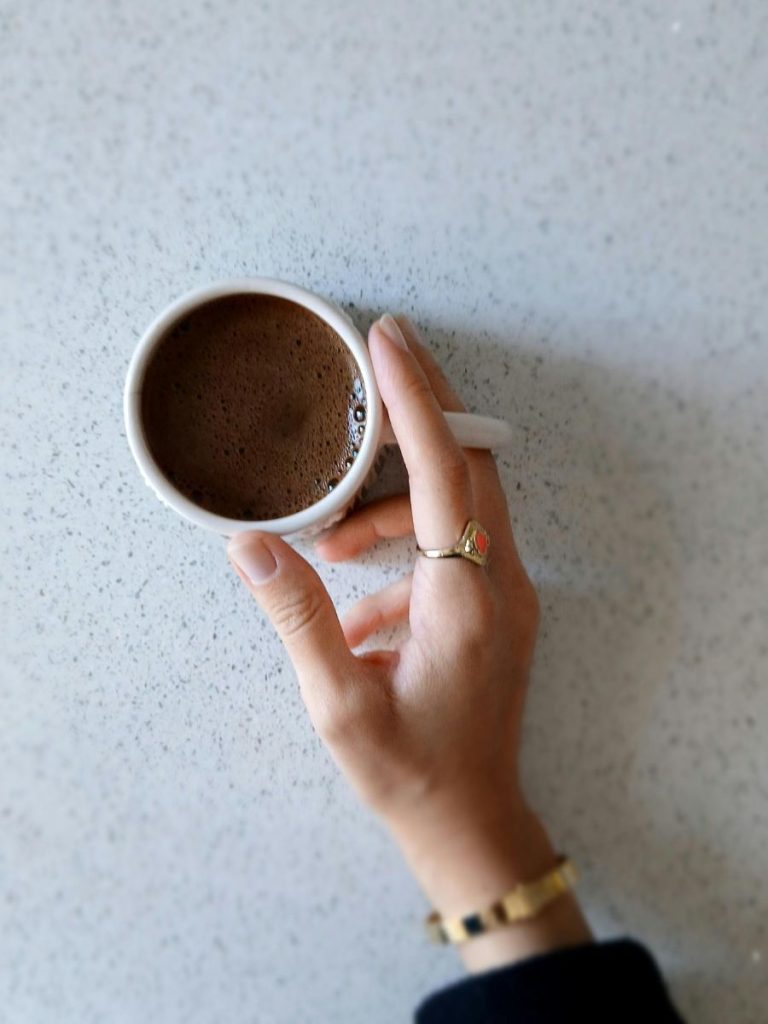 Ngopi di tempat baru