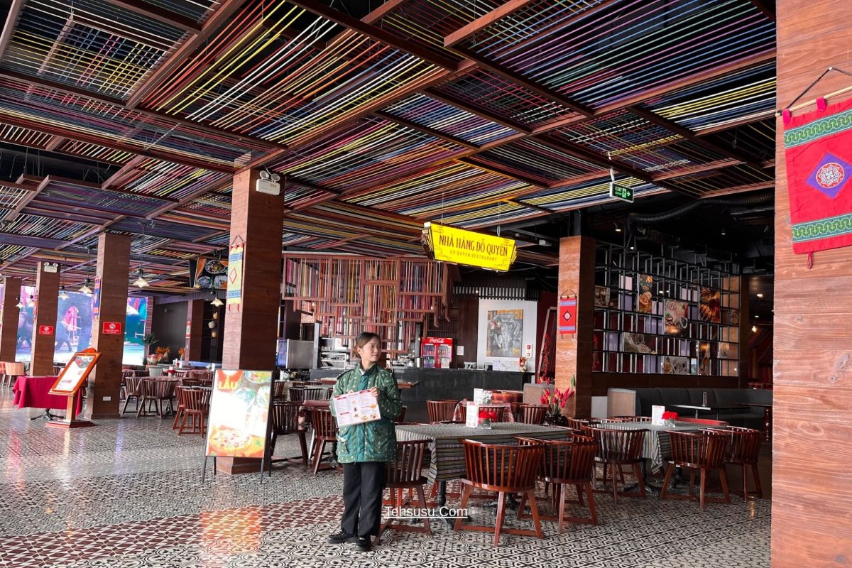 foodcourt di stasiun fansipan