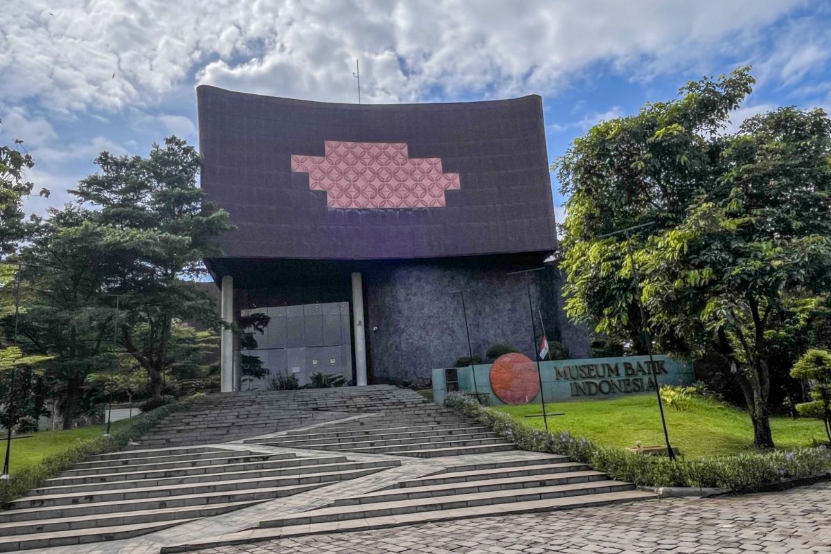 Museum Batik Indonesia di TMII
