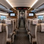 Melihat Interior modern kereta cepat Whoosh dalam cara naik whoosh pertama kali